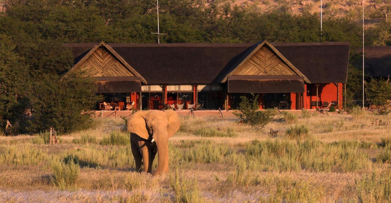 Hobatere lodge Otjovasandu Eksteriør billede